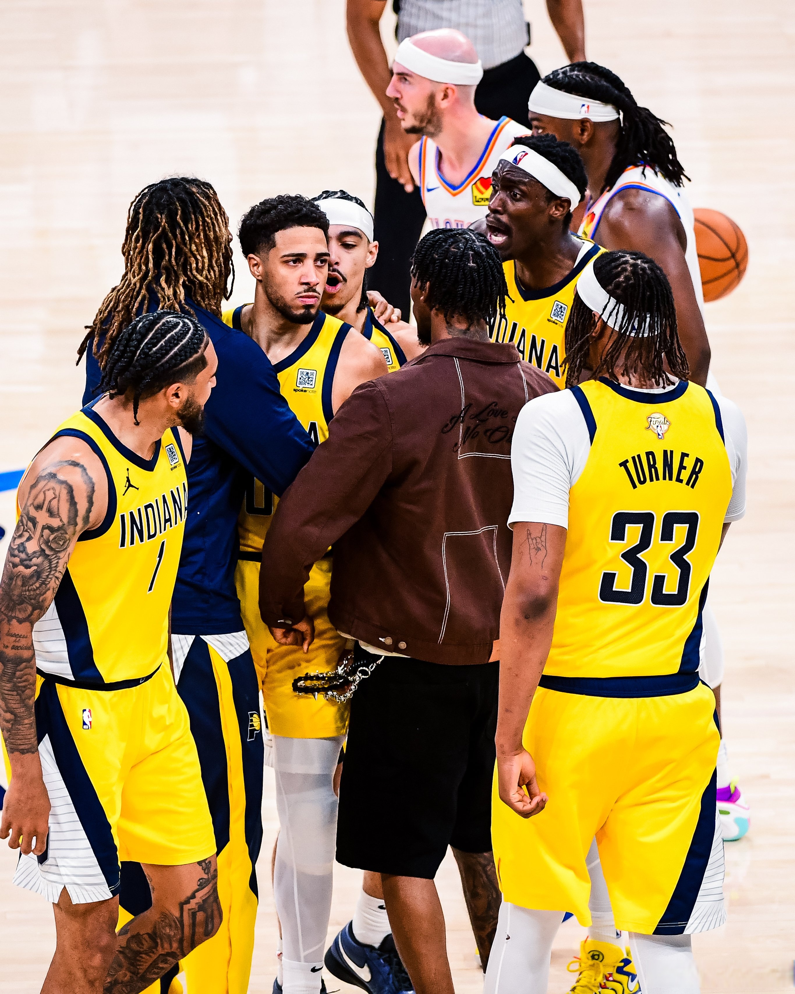 步行者轻取灰熊，恩比德统治全场