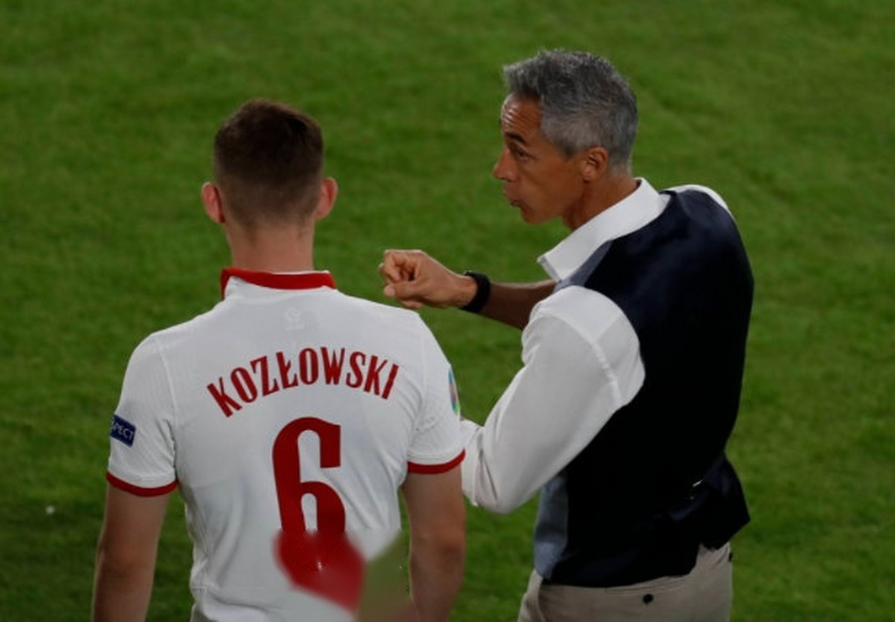 英格兰队险胜波兰队,林高远扛起全队 英格兰队险胜波兰队,林高远扛起全队