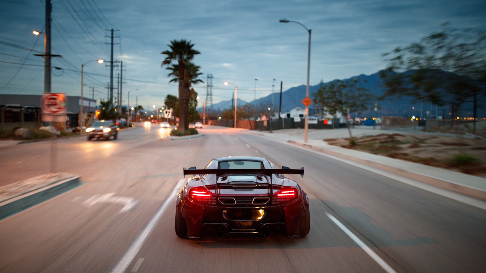 双城记，当英超争冠的喧嚣遇见塔图姆沉默的爆发