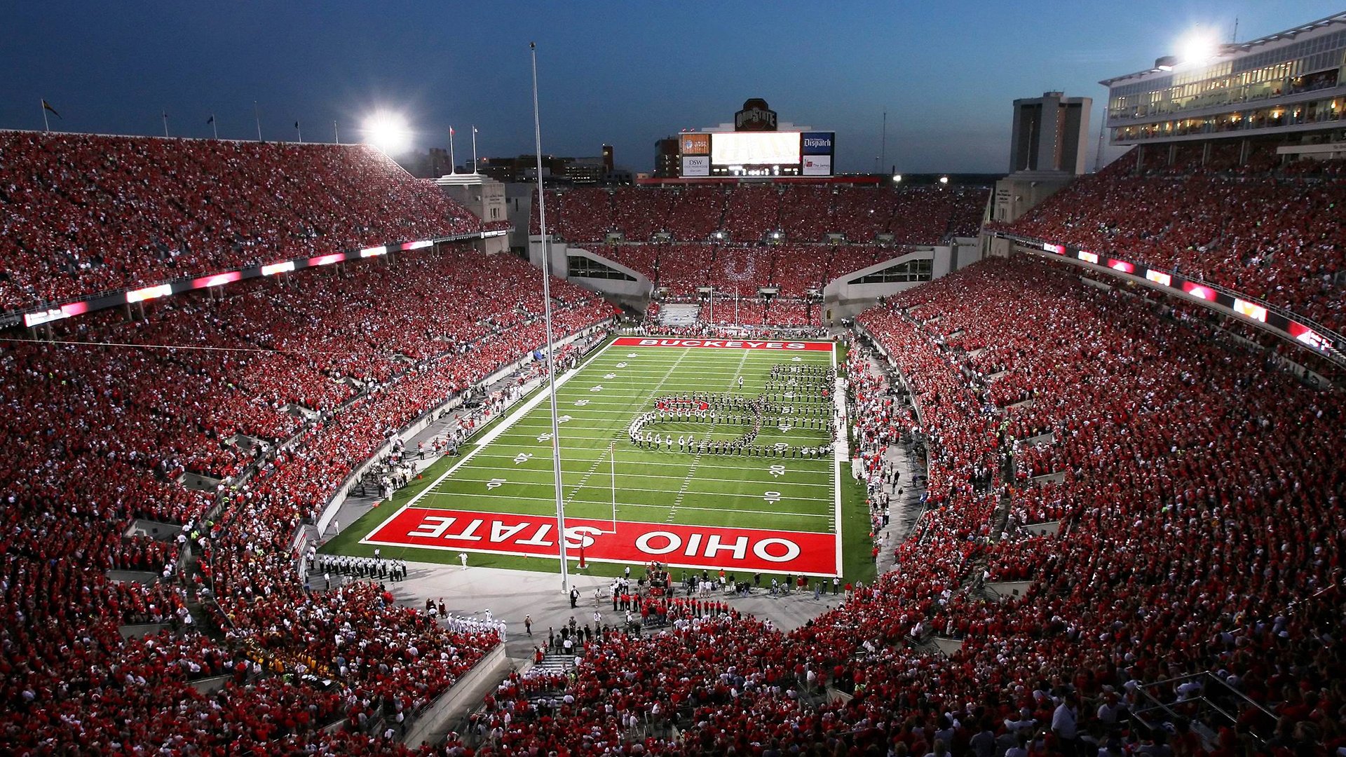 24小时内，两场顶级碰撞揭示竞技体育的唯一性铁律